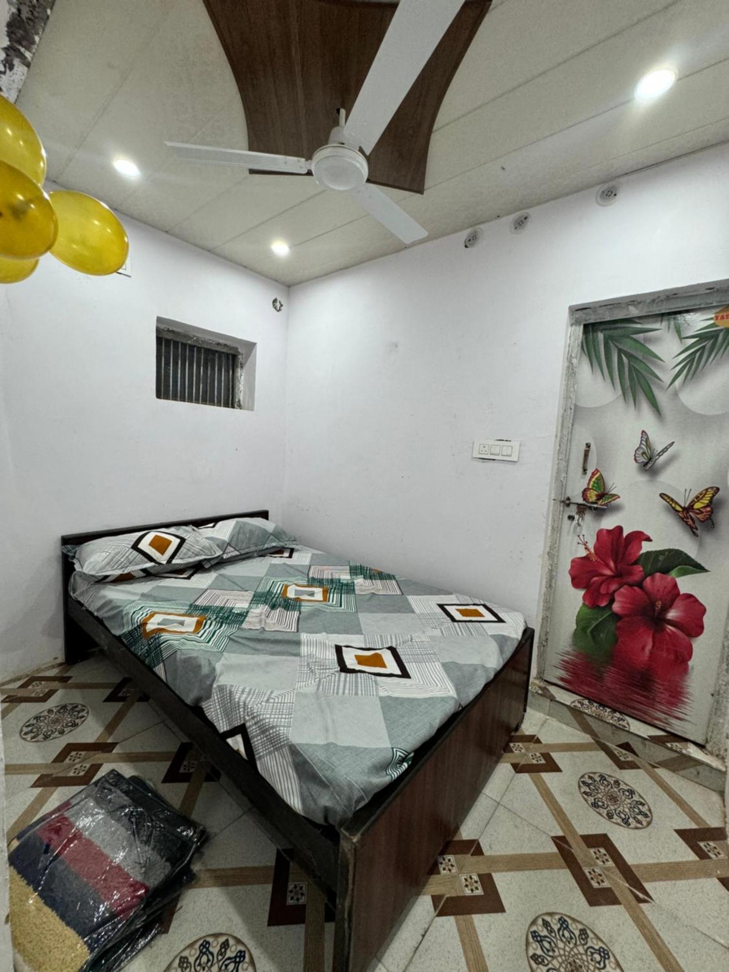 فندق Pakhi Residency Vrindāvan المظهر الخارجي الصورة