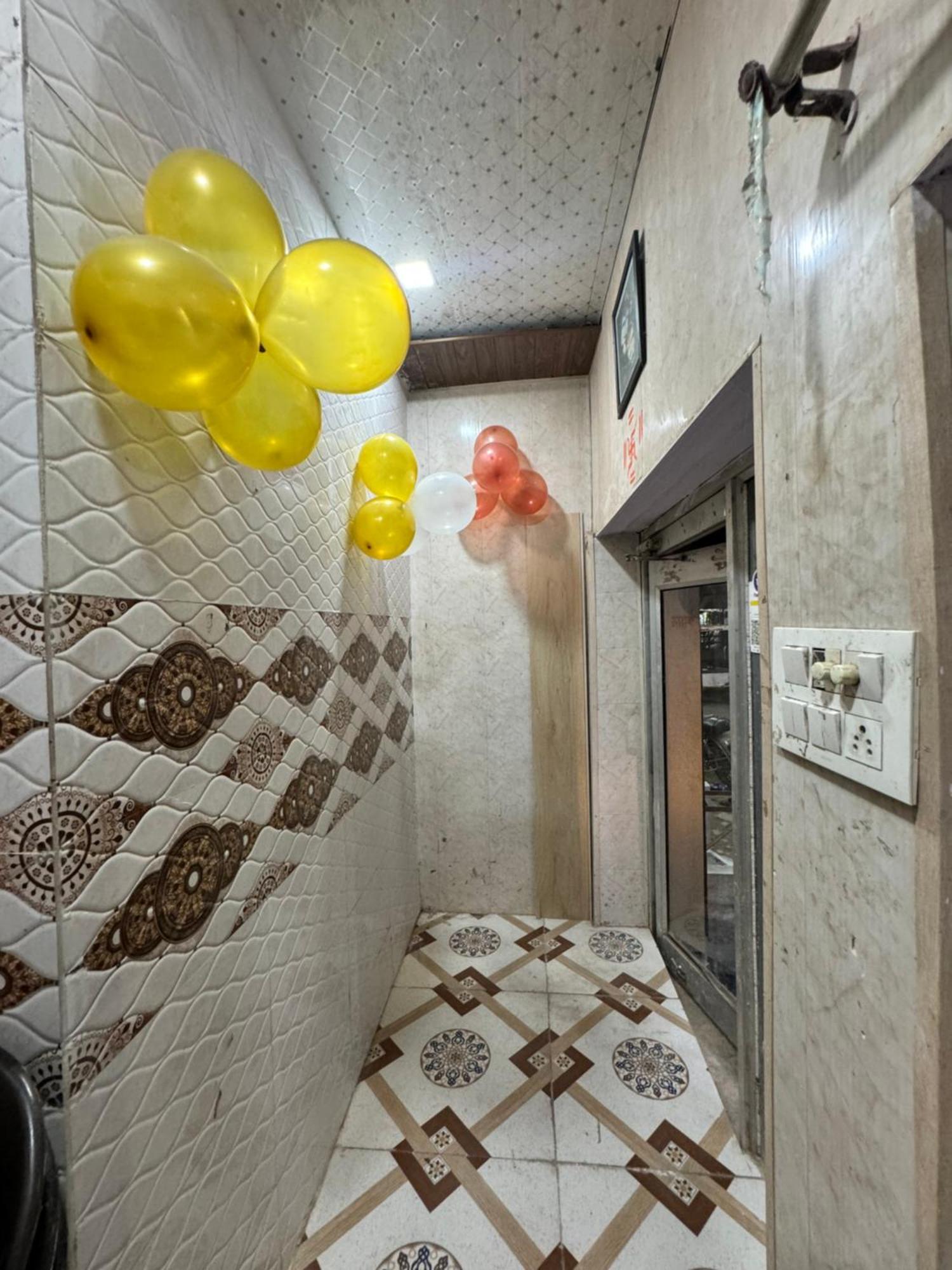 فندق Pakhi Residency Vrindāvan المظهر الخارجي الصورة