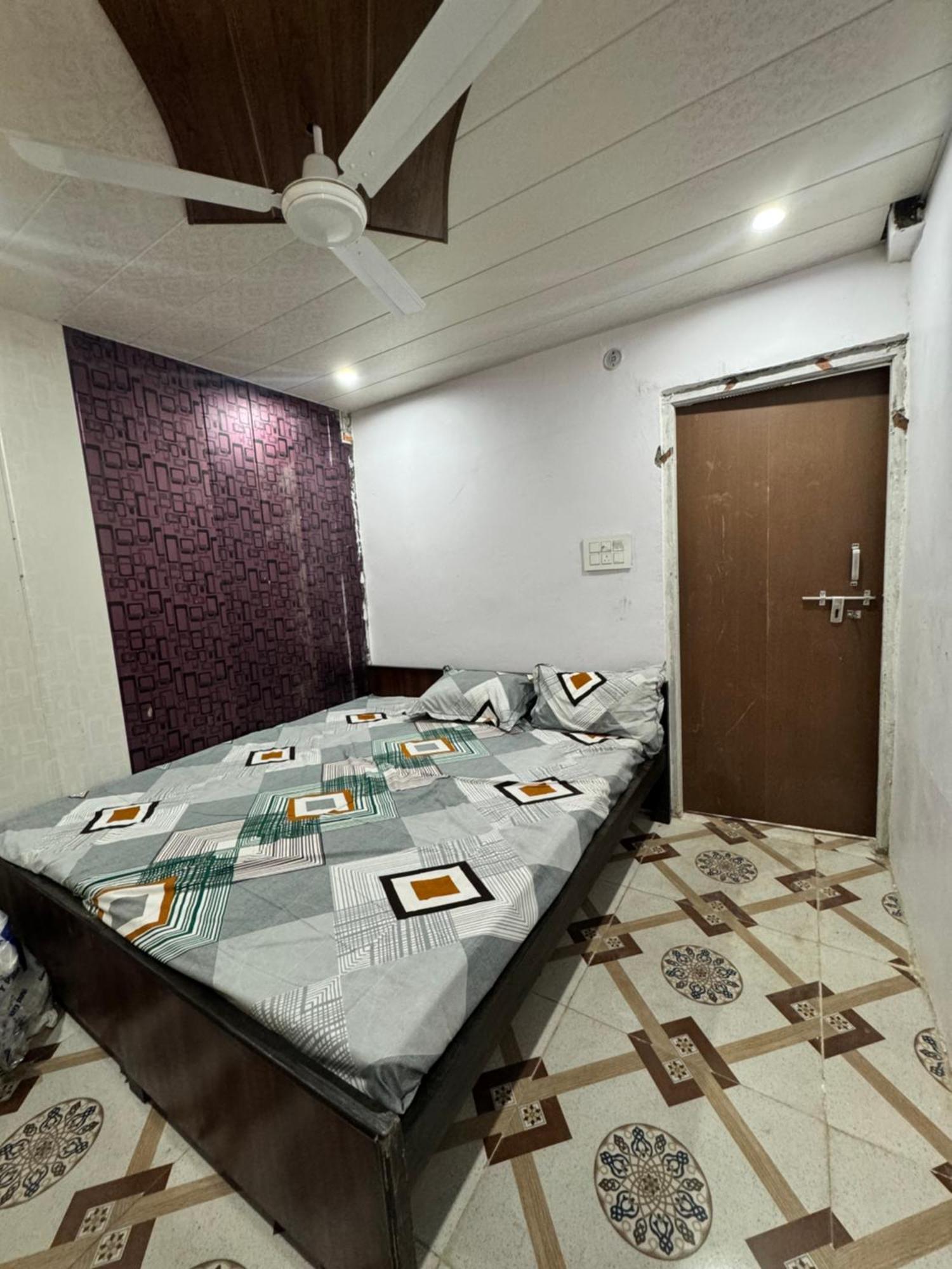 فندق Pakhi Residency Vrindāvan المظهر الخارجي الصورة