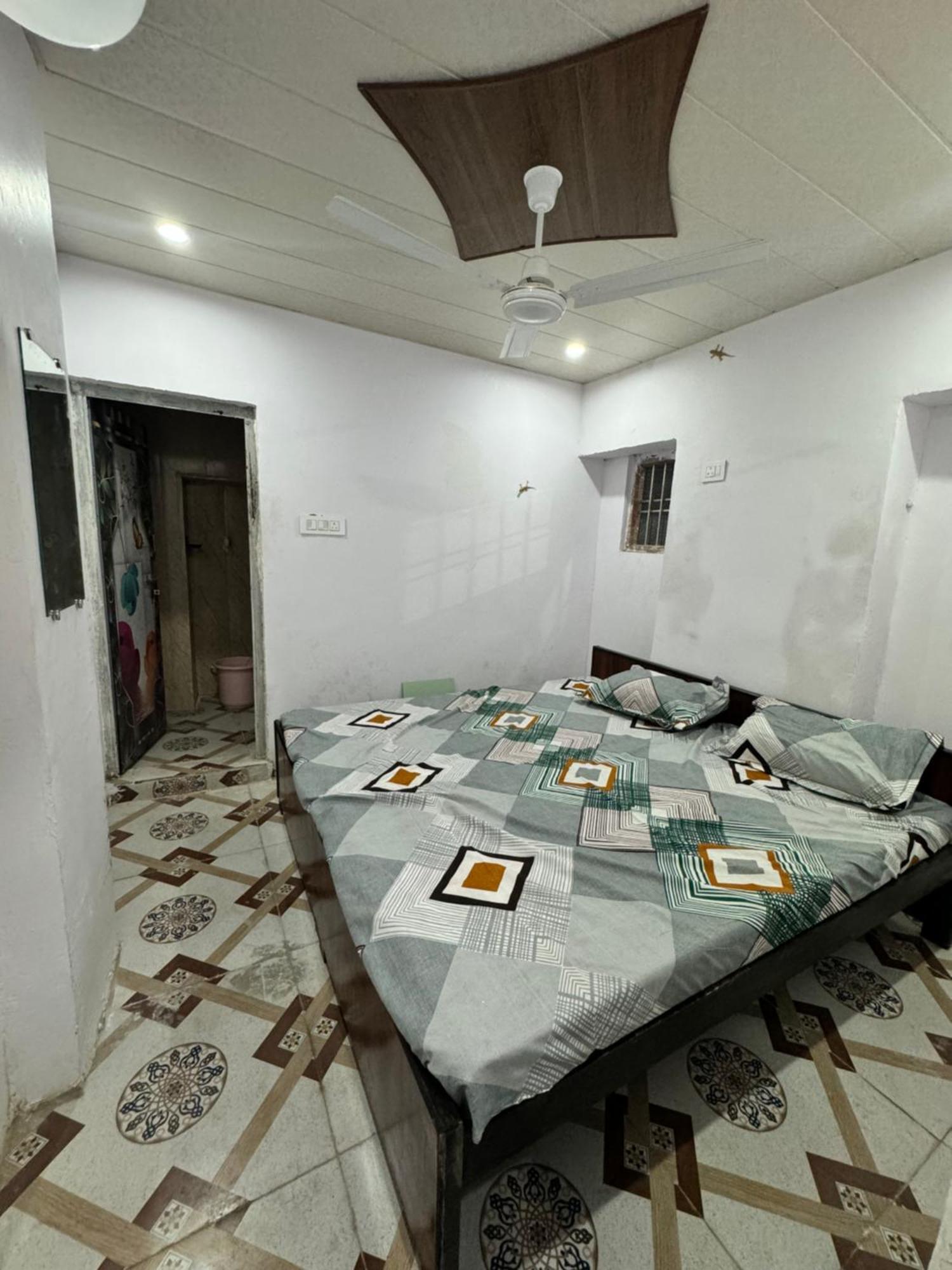 فندق Pakhi Residency Vrindāvan المظهر الخارجي الصورة