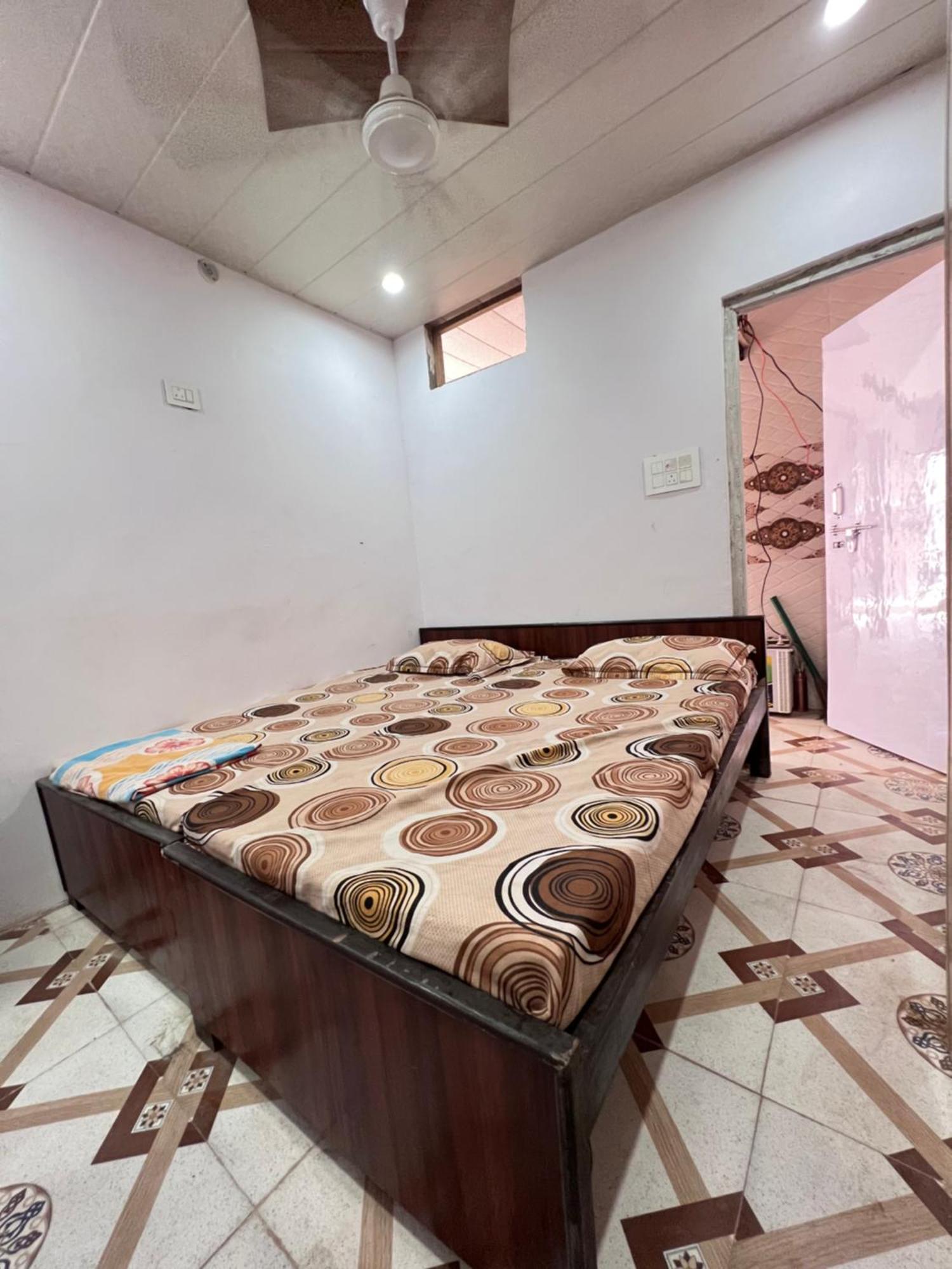 فندق Pakhi Residency Vrindāvan المظهر الخارجي الصورة