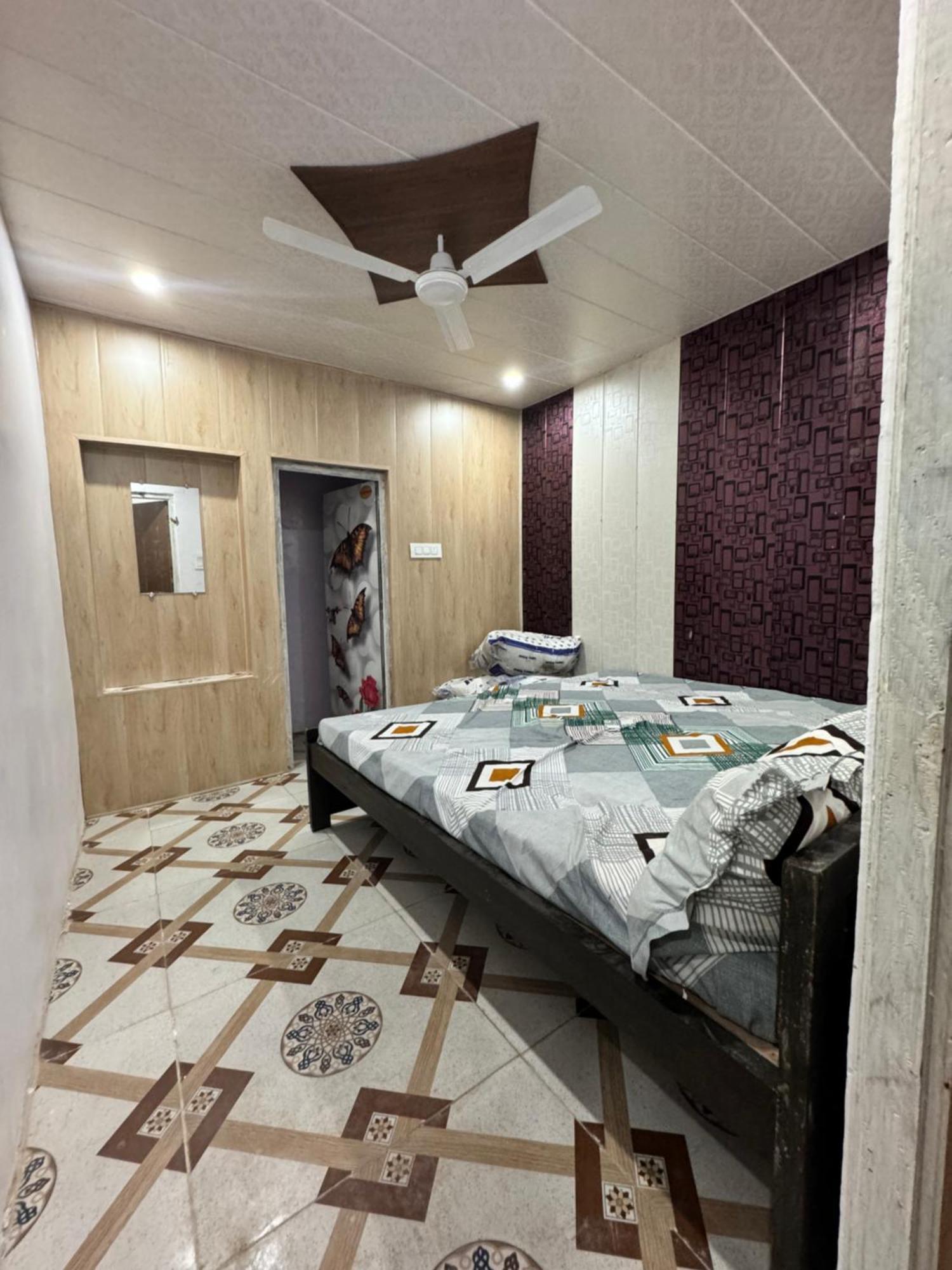 فندق Pakhi Residency Vrindāvan المظهر الخارجي الصورة